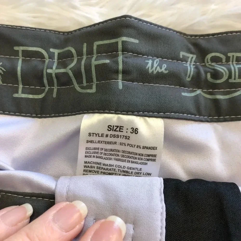 Drift the 7 Seas Trunks Size 36 NWT